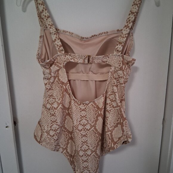 Kona Sol Womens One Piece Swimsuite size 12/14 - Picture 2 of 2